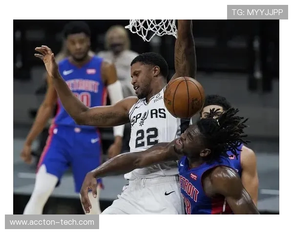 2019年马刺与活塞精彩对决全场录像回放及赛后精彩点评